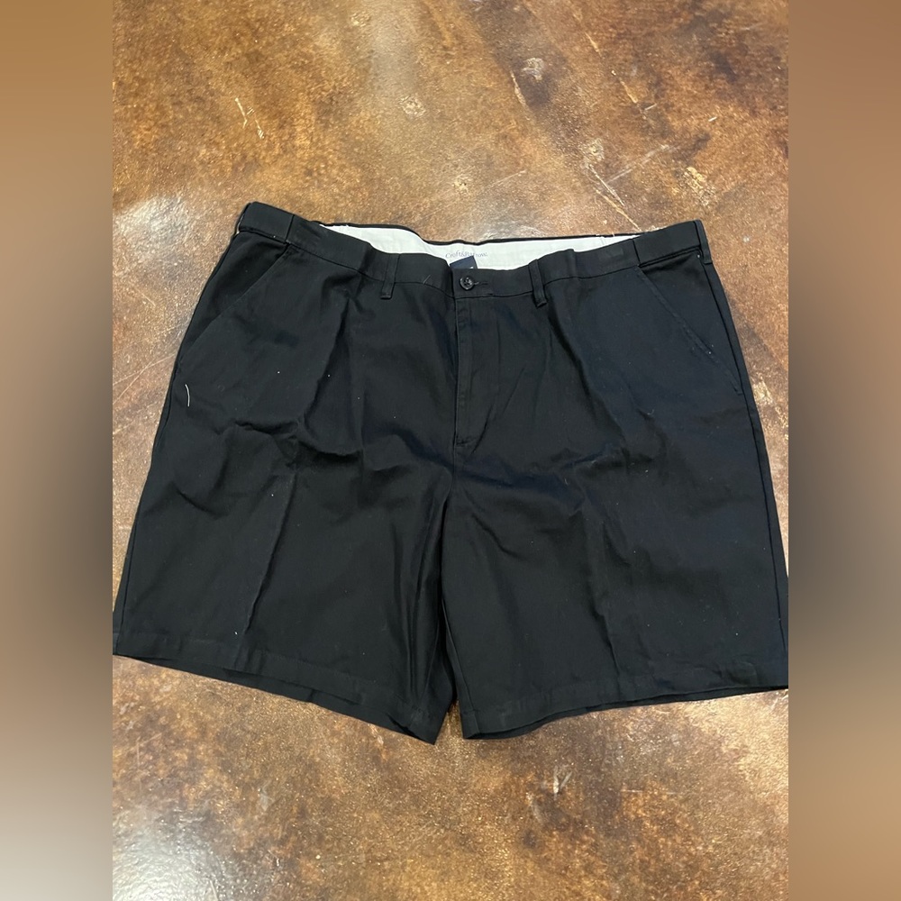 Mens Croft & Barrow black shorts size 50